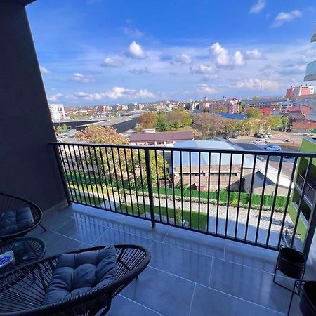 Soho Aparthotel Oradea Bagian luar foto