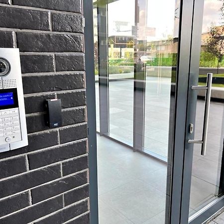 Soho Aparthotel Oradea Bagian luar foto