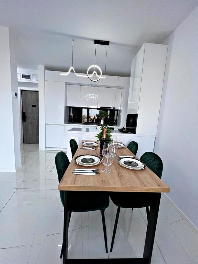 Soho Aparthotel Oradea Bagian luar foto